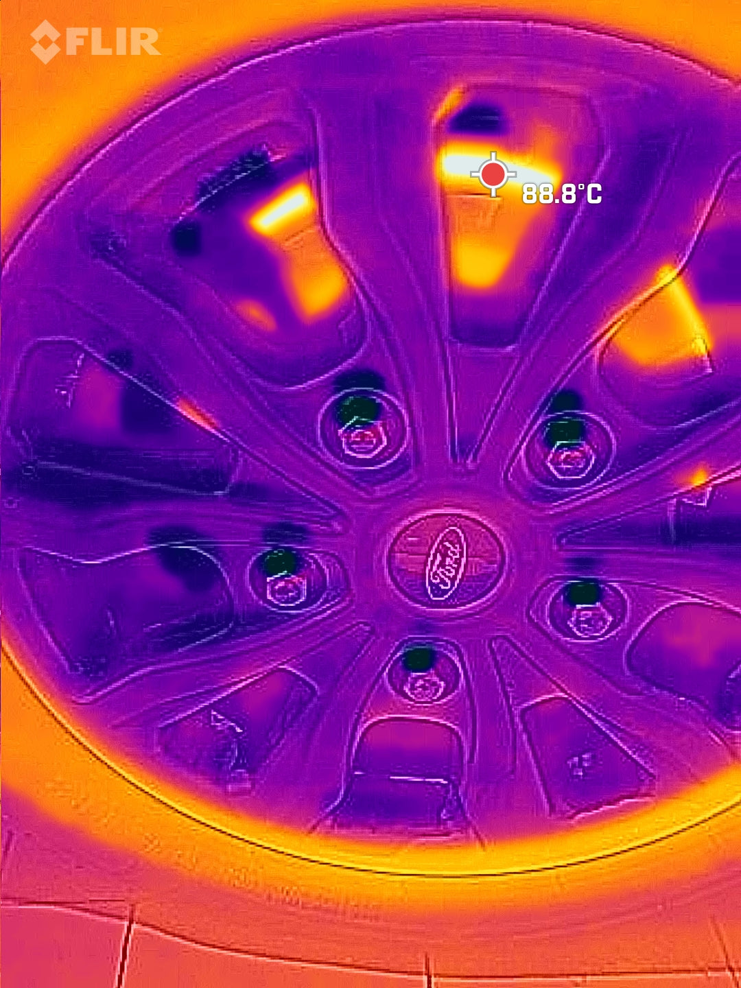 Mobilní termokamera FLIR ONE Pro - Apple iPhone (s iOS/Lightning)