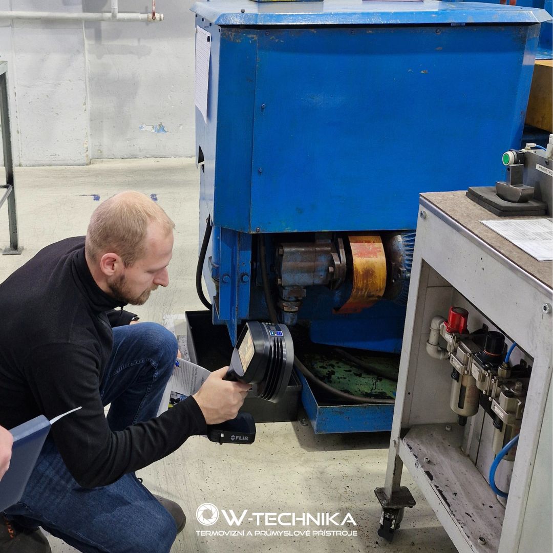 Ukázka FLIR Si1 v průmyslovém podniku