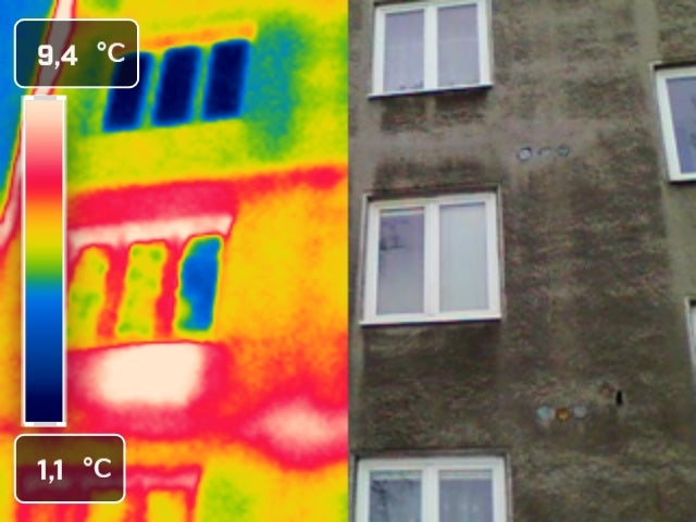 Odraz infračerveného záření u skla a zdi