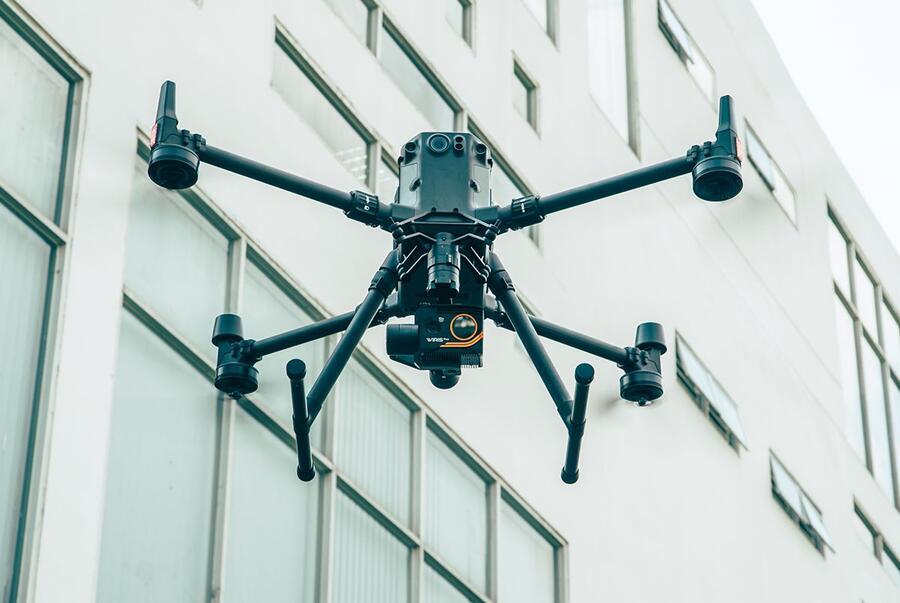 Sestava: Workswell WIRIS Pro & DJI M300 & Gremsy WP + gPort