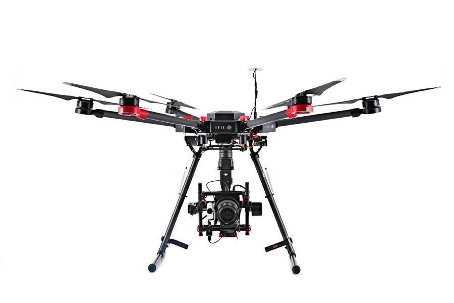 Dron DJI M600