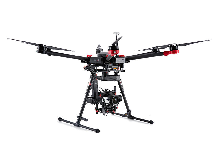 Dron DJI M600