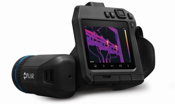 Termokamera FLIR T840 pro průmysl a stavebnictví