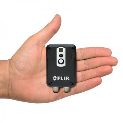 Malá inteligentní termokamera FLIR AX8 - 5
